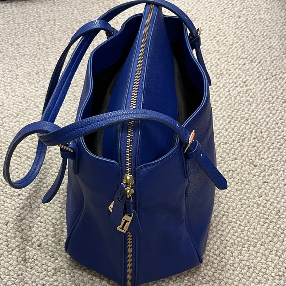Isaac Mizrahi Royal Cobalt Blue Shoulder Bag - Picture 5 of 16
